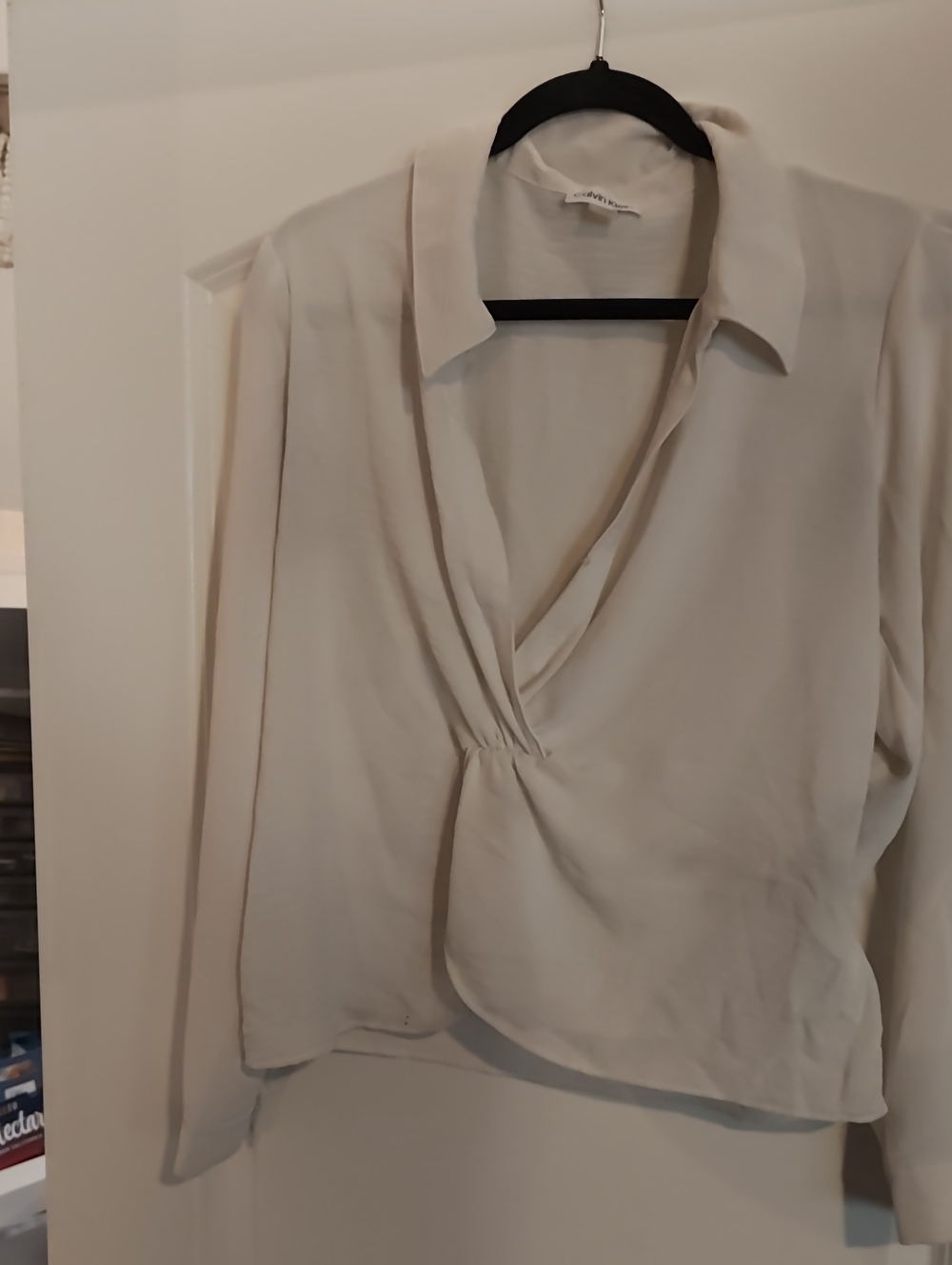 Women's Cream Twist Front Blouse - Calvin Klein